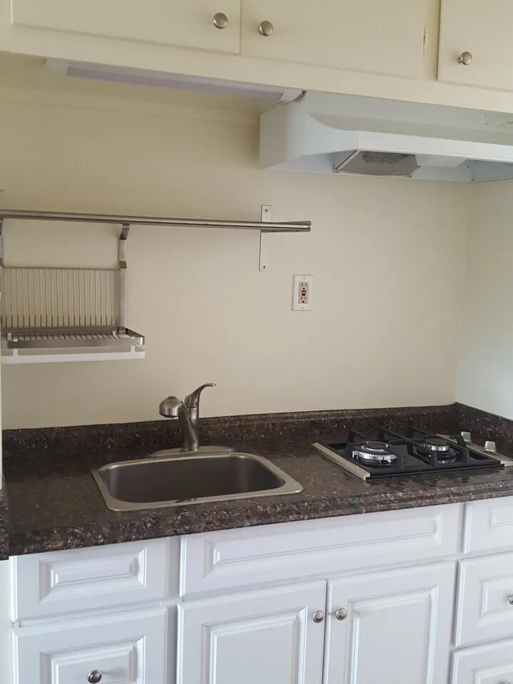 세리토스 칼리지 부근
					1 Bed
					Norwalk's preview 2