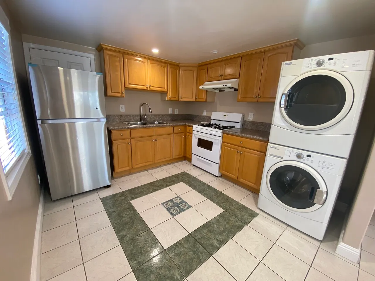 Cozy home Near Cerritos College 2 beds/1 bath
					하우스
					Cerritos's preview 2
