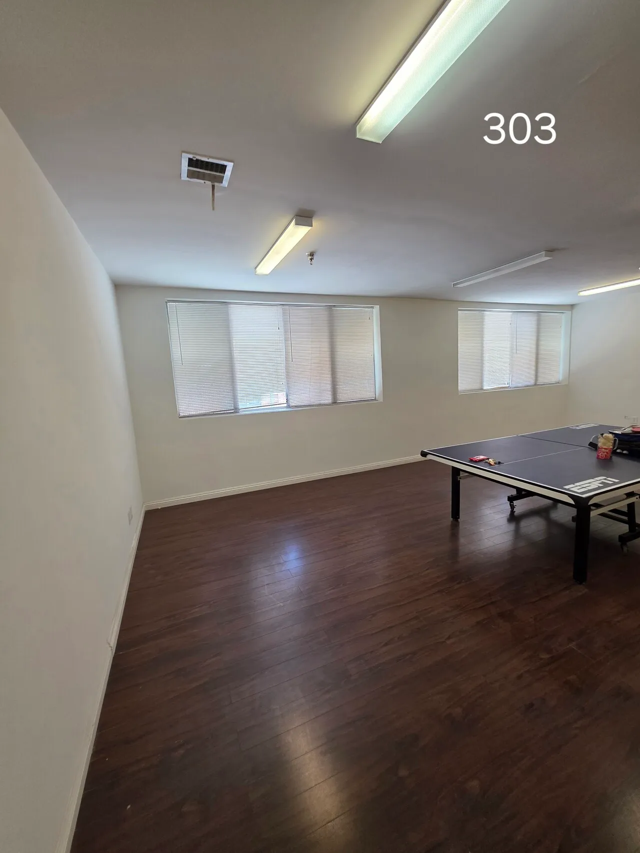 LA 코리아타운 6가 오피스 리스 608 sq ft
					오피스
					Los Angeles's preview 0