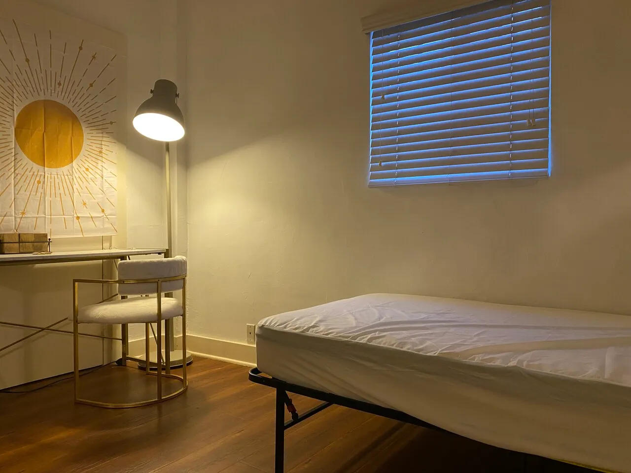 한타 1bed 1bath $750
					1 Bed
					한타's preview 1
