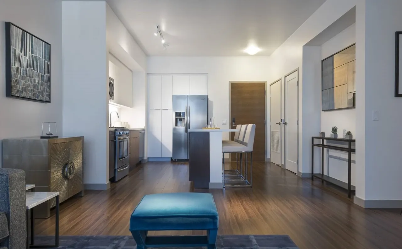 한타윌셔Hi-rise jr1br+4주Free+2파킹가능NO소셜유학생OK
					1 Bed
					Los Angeles's preview 1