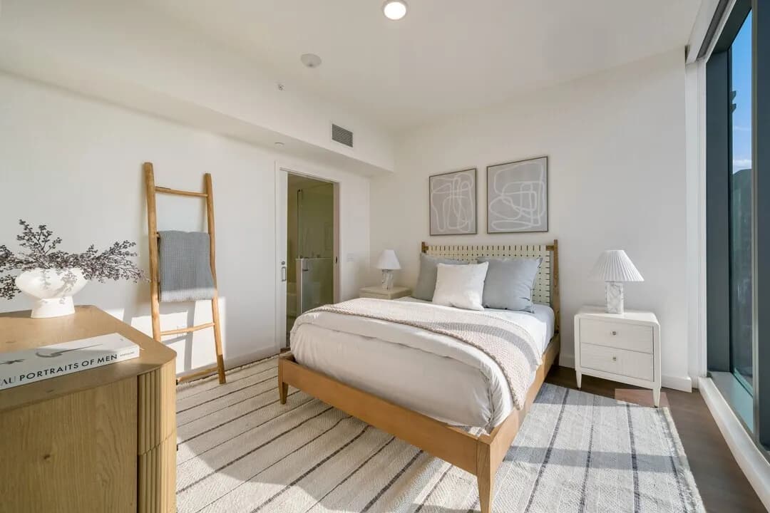 한타신축Hi-Rise OPUS 1br783sf+8주+$1500NO소셜유학생OK
					1 Bed
					Los Angeles's preview 3