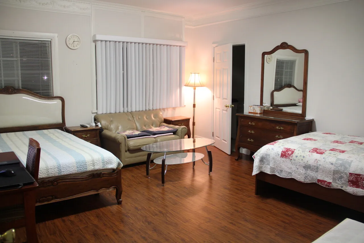 LA Guest House 입니다.
					하숙/민박
					Los Angeles's preview 0
