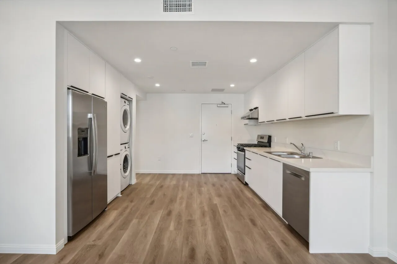 행콕팍 새로 지은 New 아파트 - 2BED 
					아파트
					Los Angeles's preview 1
