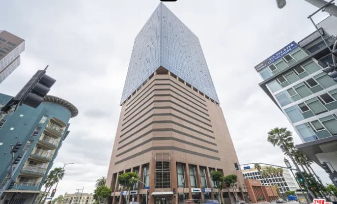 다운타운 하이라이즈 콘도 1100 WILSHIRE 방 2/ 화 2 / 파킹 2
					2 Bed
					Dtla's preview 1