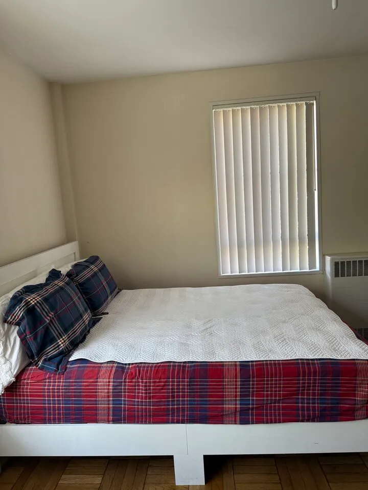 Grove, and ucla 근처 아파트 룸메이트 구합니다 (1 BED+1 bath)
					룸메이트
					Los Angeles's preview 3