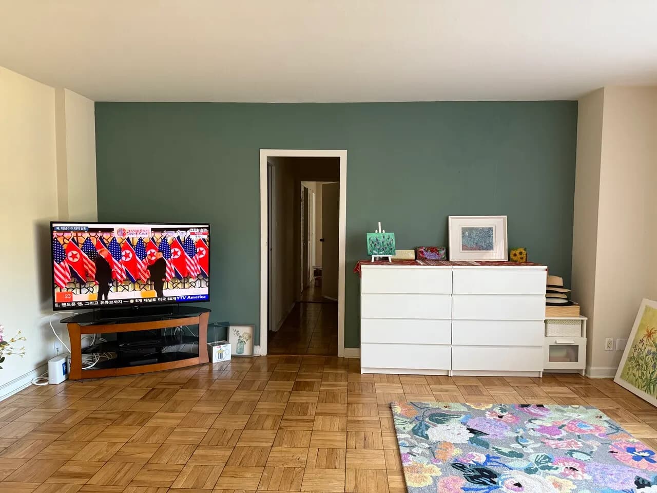 Grove, and ucla 근처 아파트 룸메이트 구합니다 (1 BED+1 bath)
					룸메이트
					Los Angeles's preview 1