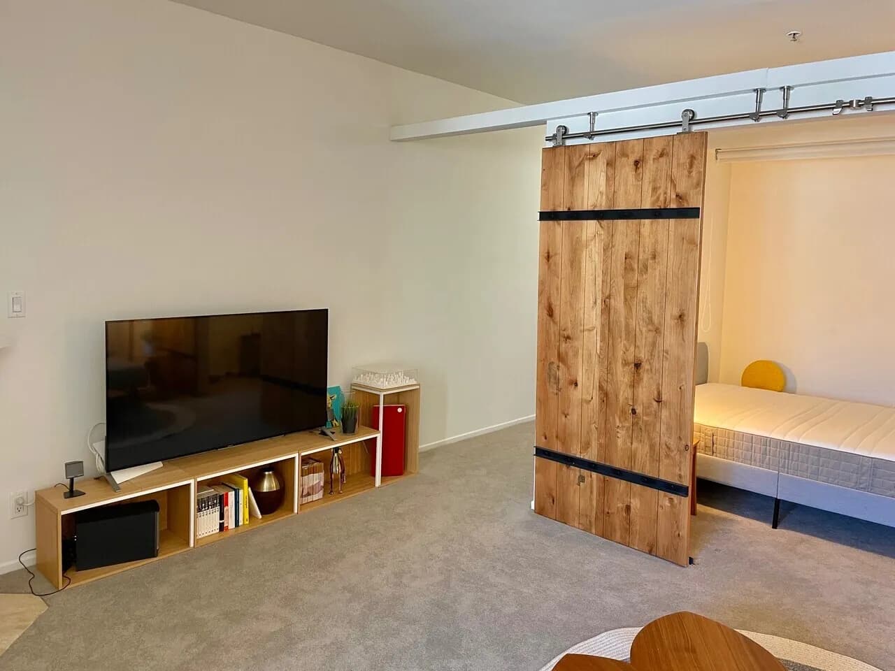 한인타운 Fully furnished 주니어 방1/화1/파킹1 (마당몰 도보 5분)
					1 Bed
					Los Angels's preview 2