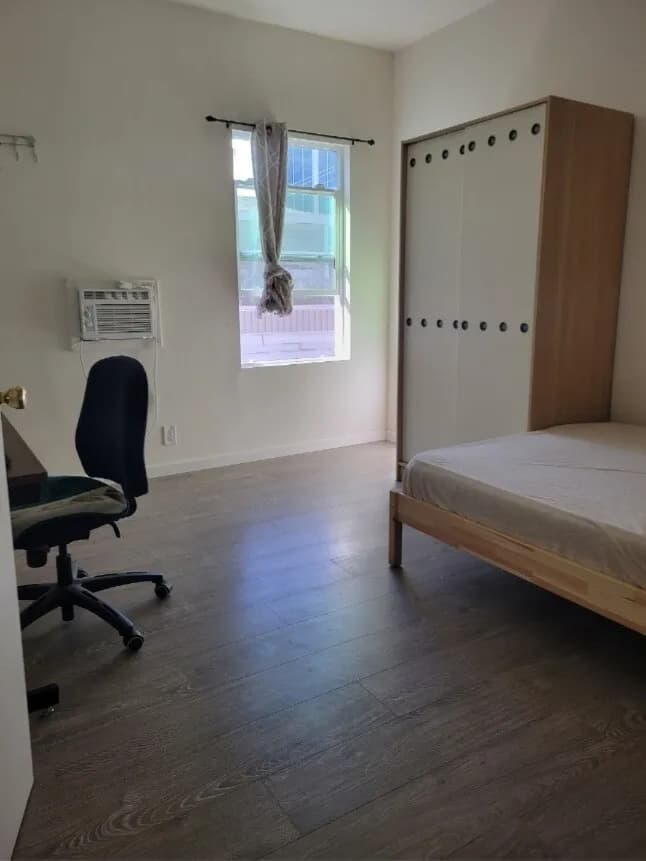 Los Angeles 한인타운 인근 (좋은 위치) BEST 하숙집 입니다... (단기 / 장기) 하숙 방 BEST Rent 가능합니다.!
					하숙/민박
					Los Angeles, Ca / Usa's preview 1