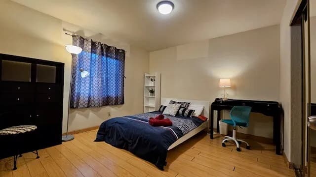 룸메잇, 1달 Free
					룸메이트
					Los Angeles's preview 1