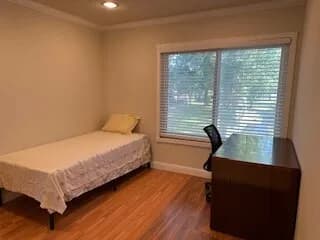 쎄리토스 지역 - 하우스 독방 렌트
					1 Bed
					Cerritos's preview 1