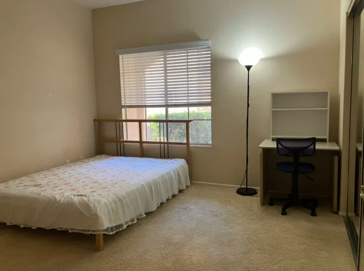 얼바인 터들락 1 bed 1 bath 렌트
					1 Bed
					Irvine's preview 0