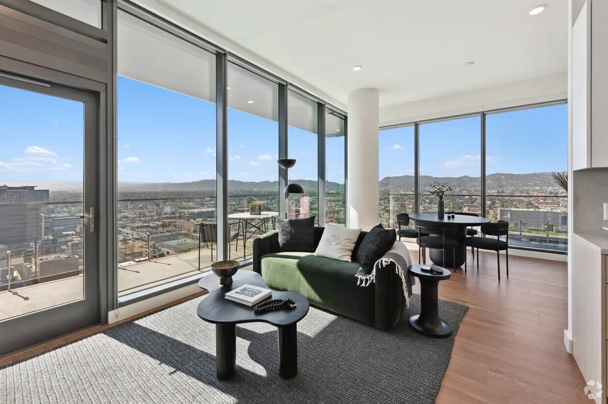 한타신축Hi-Rise OPUS 1br783sf+8주+$1500NO소셜유학생OK
					1 Bed
					Los Angeles's preview 1