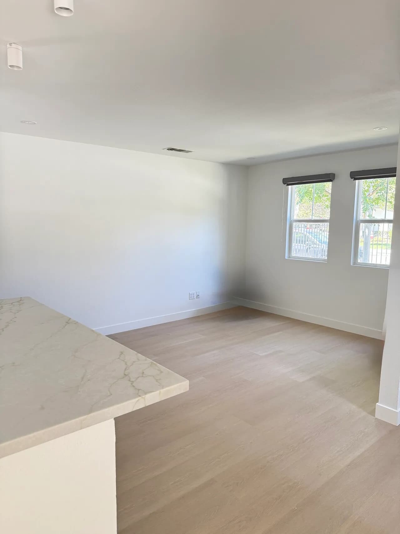 Little Tokyo 근처 Brand New remodel $3950
					타운하우스
					Little Tokyo 근처's preview 2