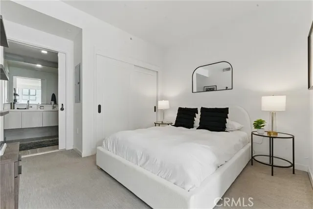 텐50 다운타운 1bed 1bath
					1 Bed
					Los Angeles's preview 2