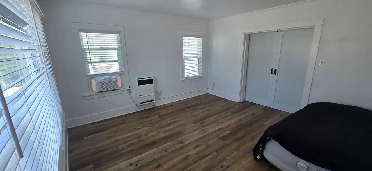 한인타운 2Bed+ 1Bath, 냉장고, 세탁기, - $2,300
					2 Bed
					Los Angeles's preview 0