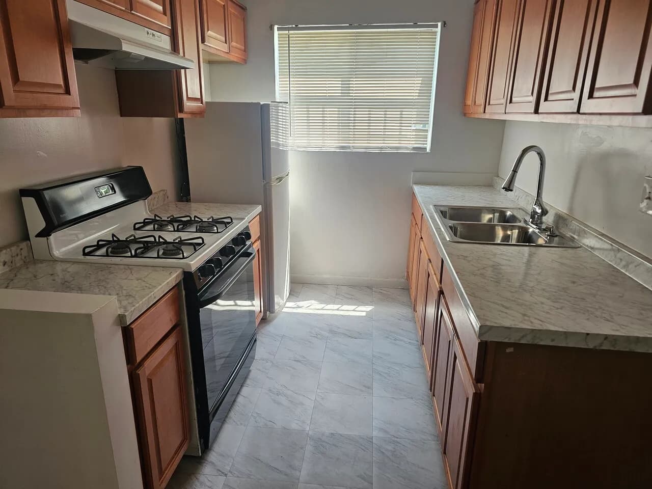 421 S. Manhattan Pl 1bed 1bath
					아파트
					Los Angeles's preview 1
