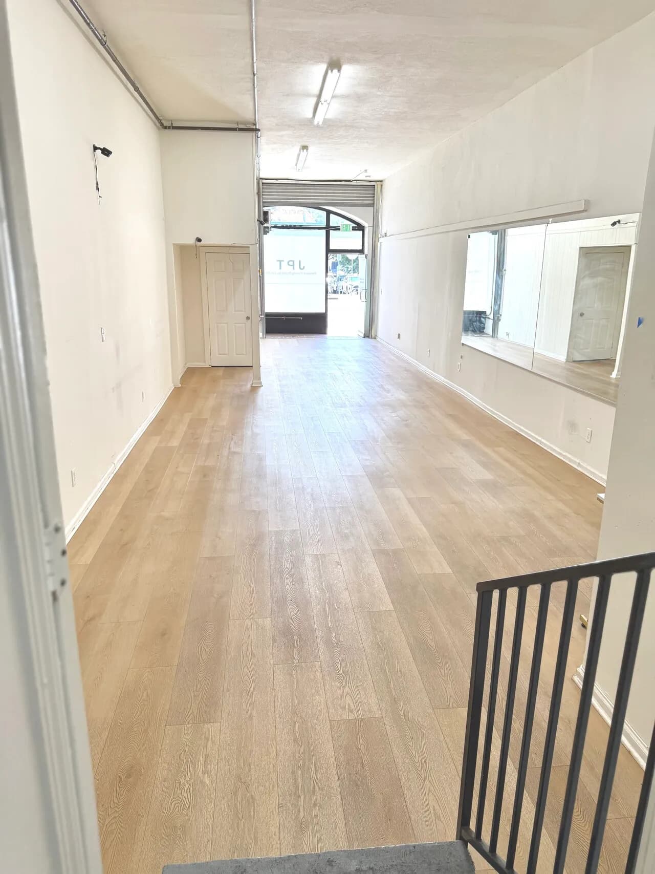 한인타운 소매 공간 with designated parking spot & in-unit bathroom
					오피스
					Los Angeles's preview 3