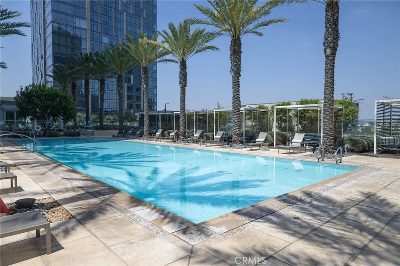 신규DTLA Hi-rise Studio발코니뷰12주+$1000NO소셜유학생OK
					Studio
					Los Angeles's preview 0