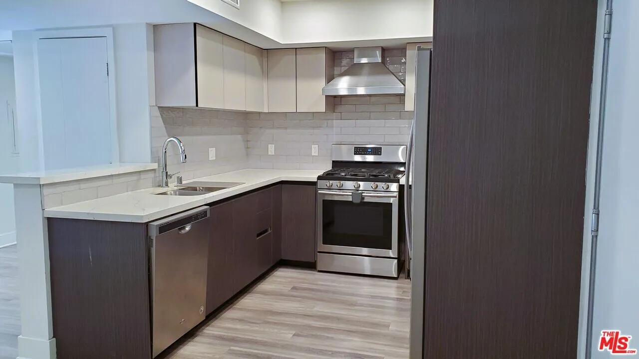 Hancock Park 인든 3베드 2베쓰 1,250 SF
					3 Bed
					Los Angeles's preview 1