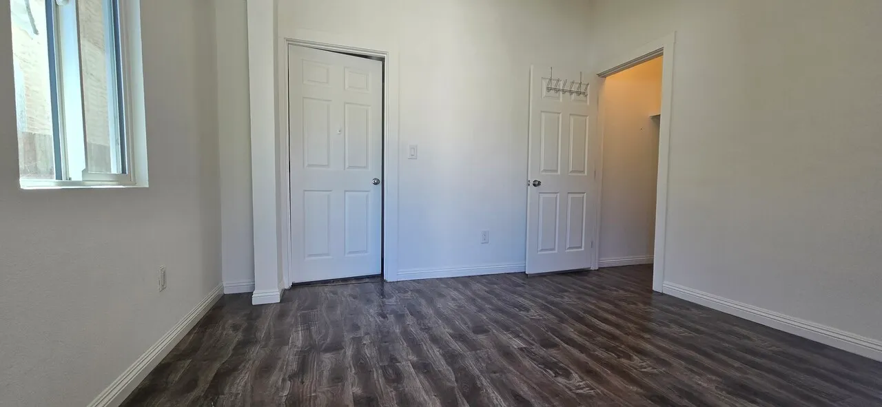 한인타운 2 Bed+1Bath 
					2 Bed
					Los Angeles's preview 3