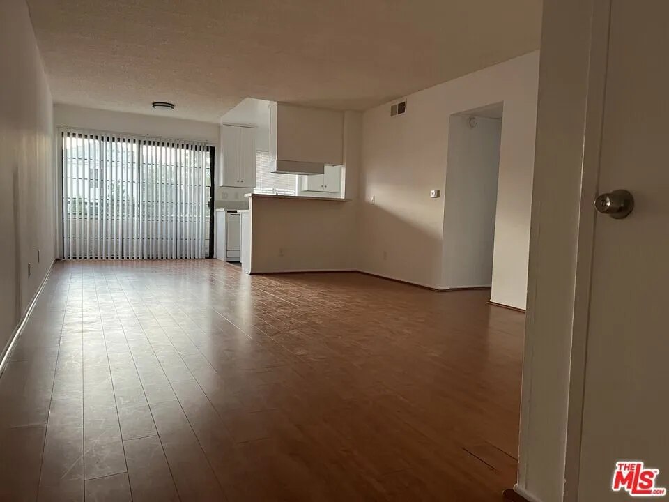 710 Crenshaw 2 베드 $2600
					아파트
					Los Angeles's preview 0