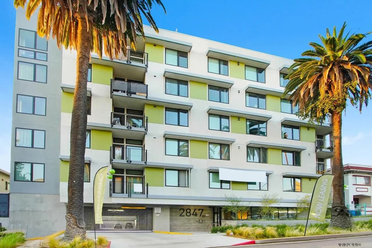 Brand New 2 Bedroom in Koreatown, Must See!
					아파트
					Los Angeles's preview 0