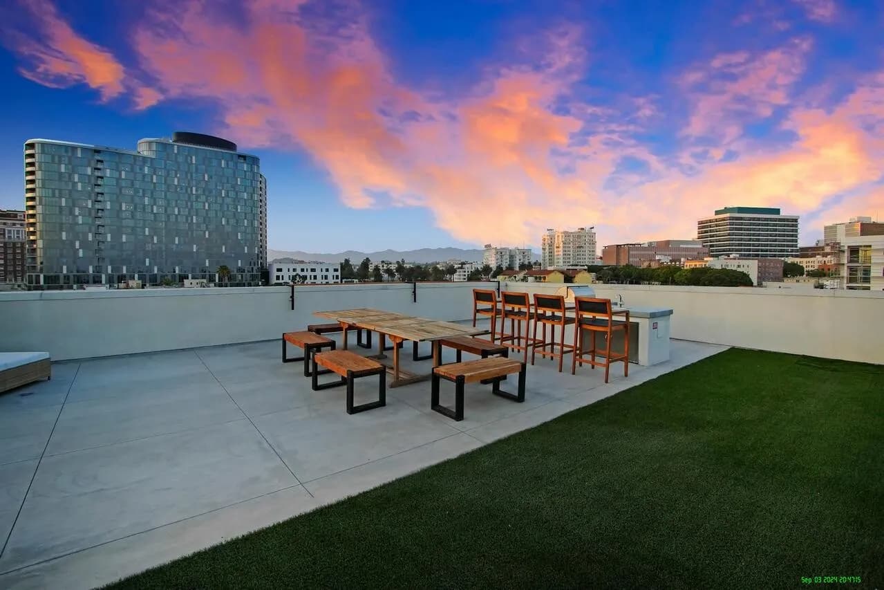 Brand New 2 Bedroom in Koreatown, Must See!
					아파트
					Los Angeles's preview 1