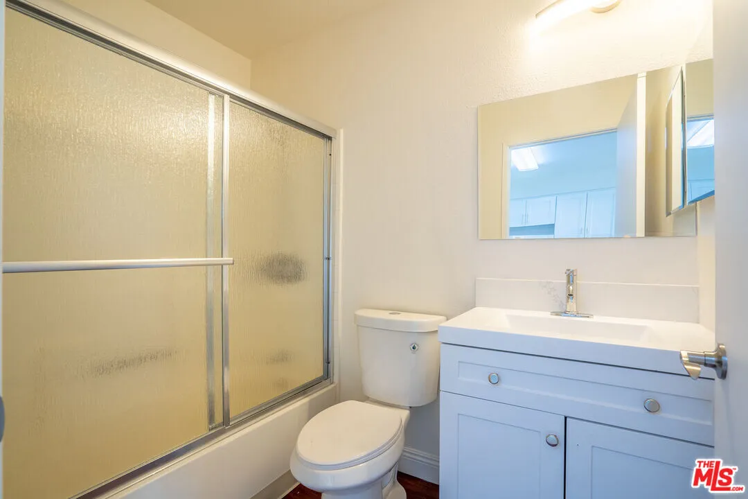 Centrally Located 2 Bed / 2 Bath Condo – Koreatown
					아파트
					Los Angeles's preview 3