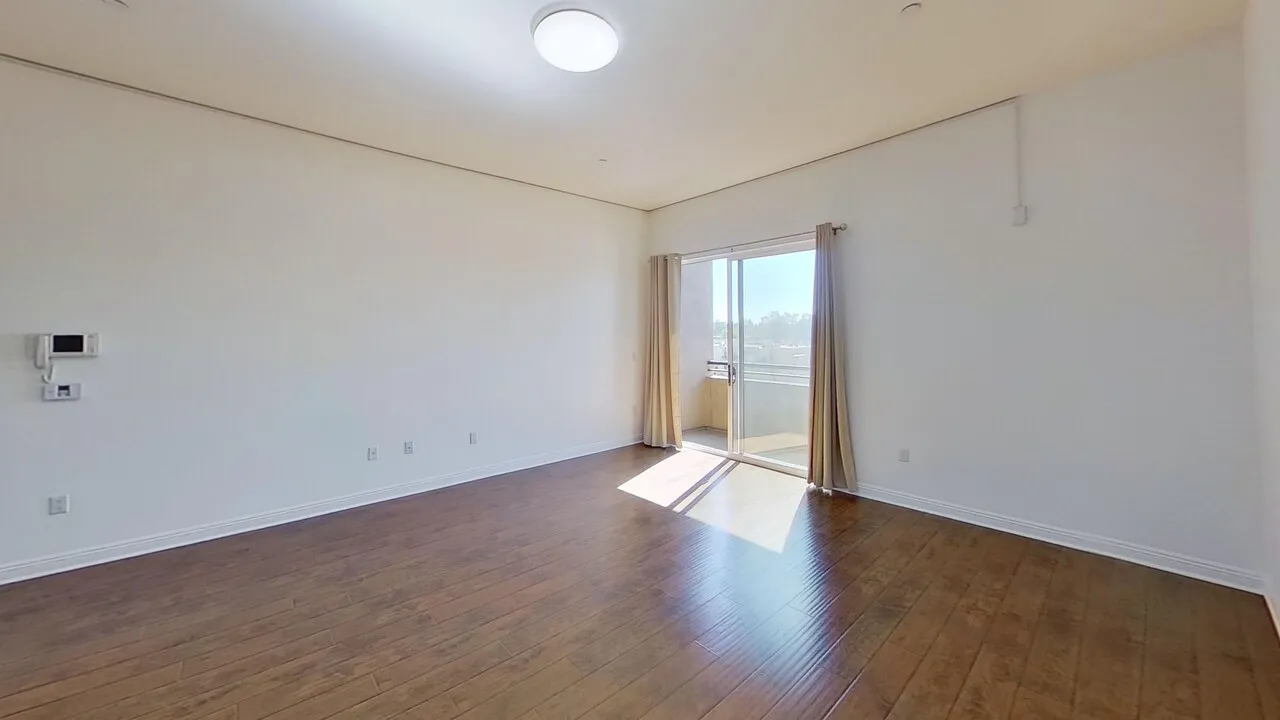 행콕팍 근처의 3가 학군의 아파트
					아파트
					Los Angeles's preview 3