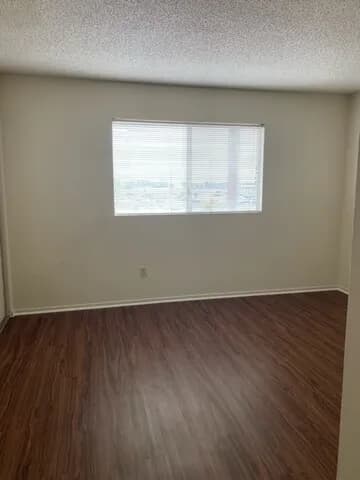 2 Br +2 Full Ba + 2Pk, South Gardena $2,195
					2 Bed
					South Gardena's preview 2