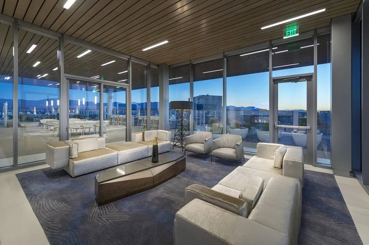 한타윌셔Hi-rise jr1br+4주Free+2파킹가능NO소셜유학생OK
					Studio
					Los Angeles's preview 1