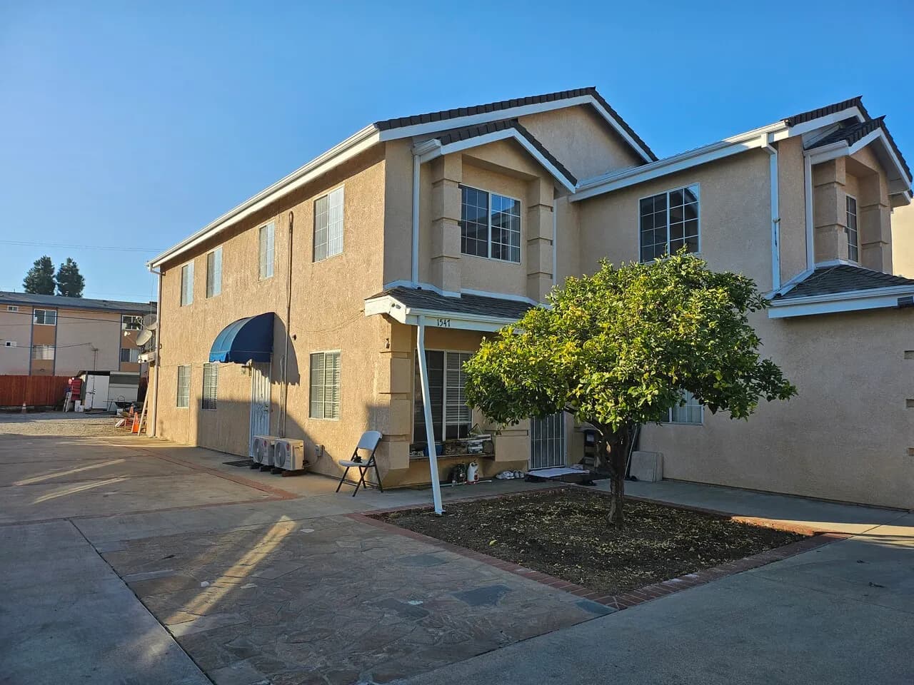 4 Bedroom + 2 Bathroom 2nd floor Unit
					하우스
					Los Angeles's preview 0