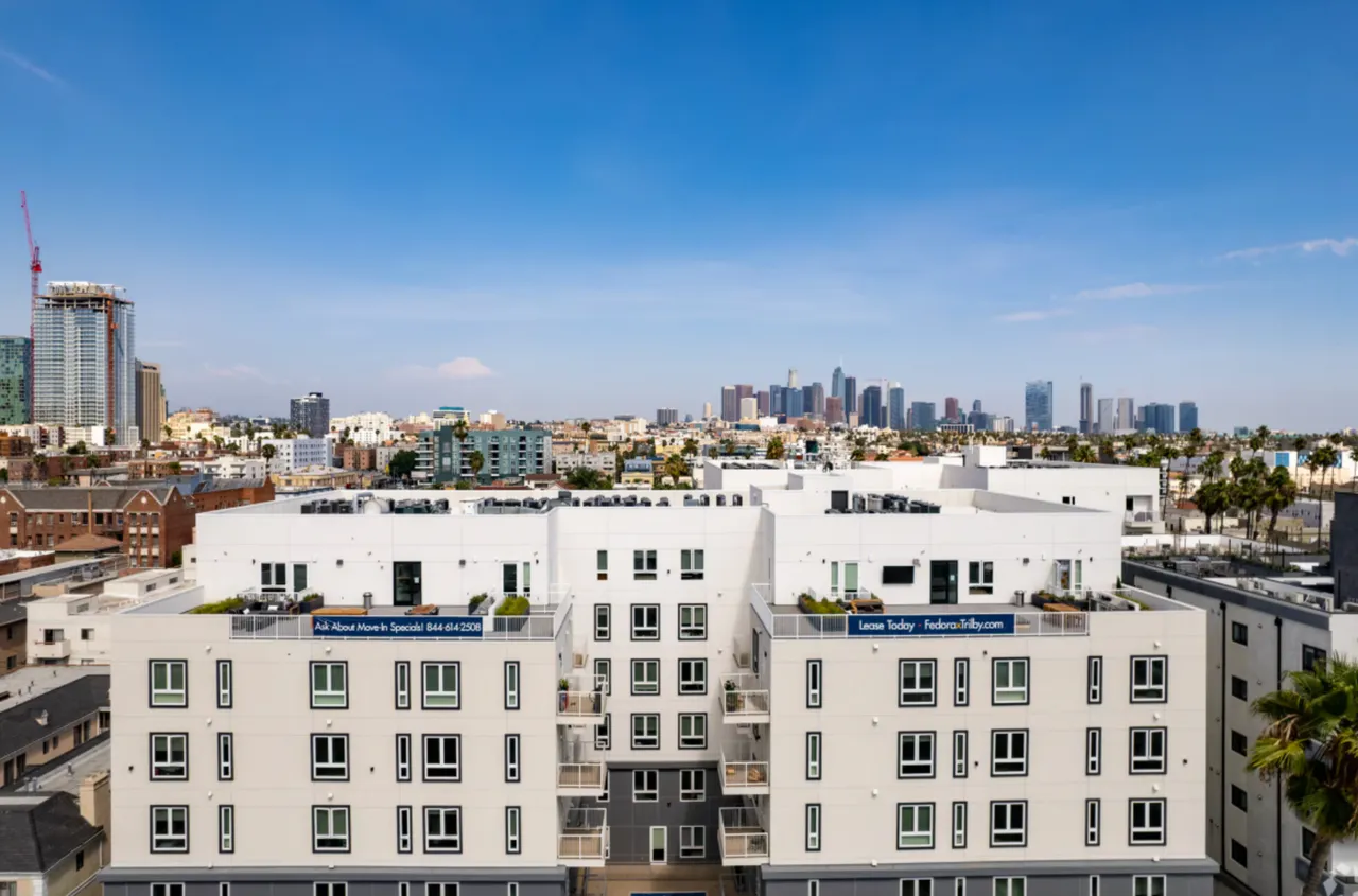 제시카 & 제이슨ㅣ한타 중심 8가 페도라 Studio - 2Bed Available Now
					아파트
					Koreatown's preview 0