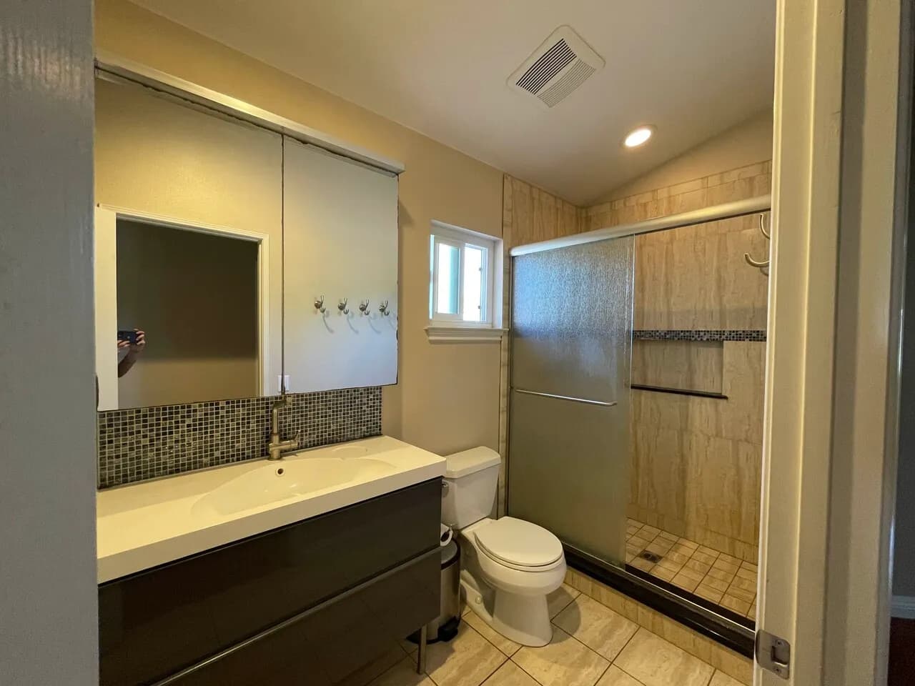 Rowland Heights/LA County/Diamond Bar - 1베드 1욕실 임대
					2 Bed
					Rowland Heights / La County's preview 3
