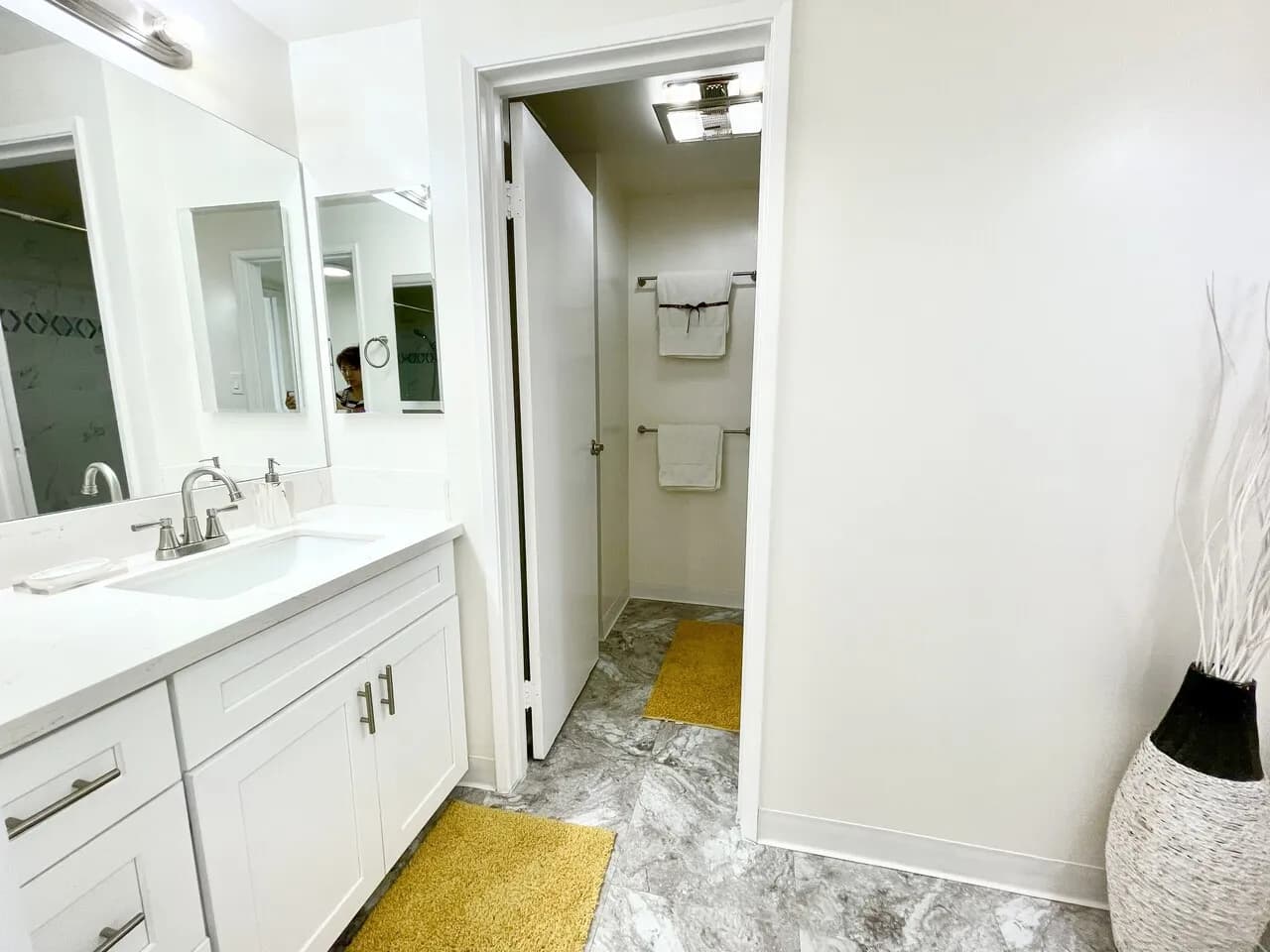 한타 3rd X Occidental 넓은 높은층 965 S/F 첫 달 $1000 OFF
					1 Bed
					한인타운's preview 3