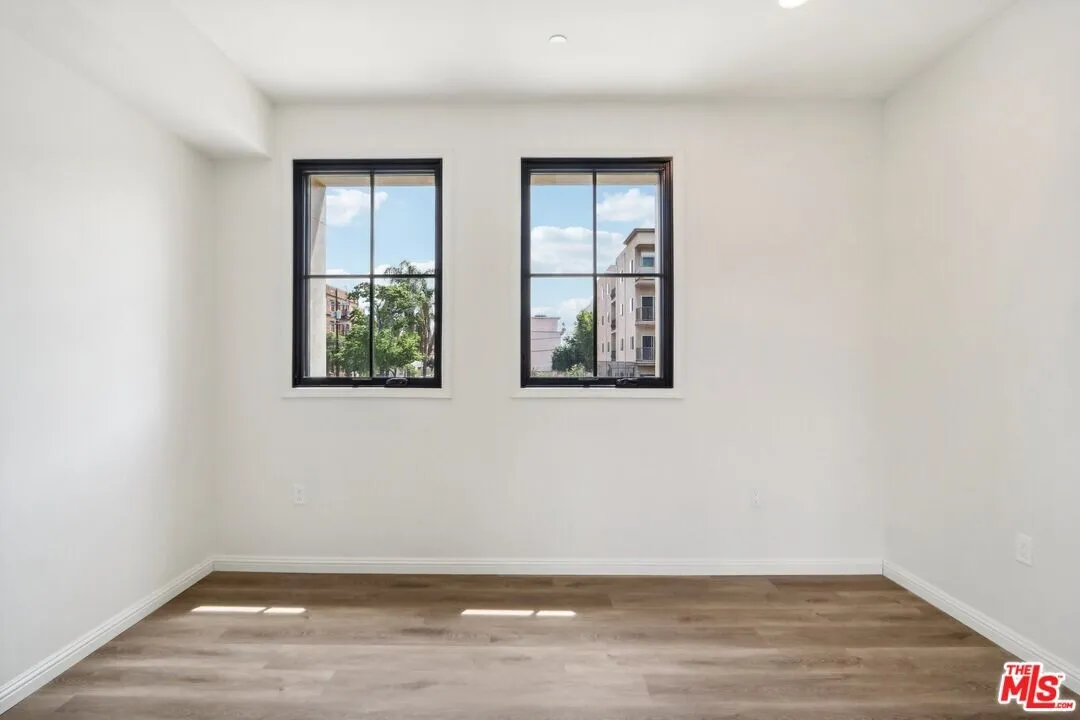 Brand-New 2 Bed / 2 Bath Modern Apartment in Hanco
					아파트
					Los Angeles's preview 2