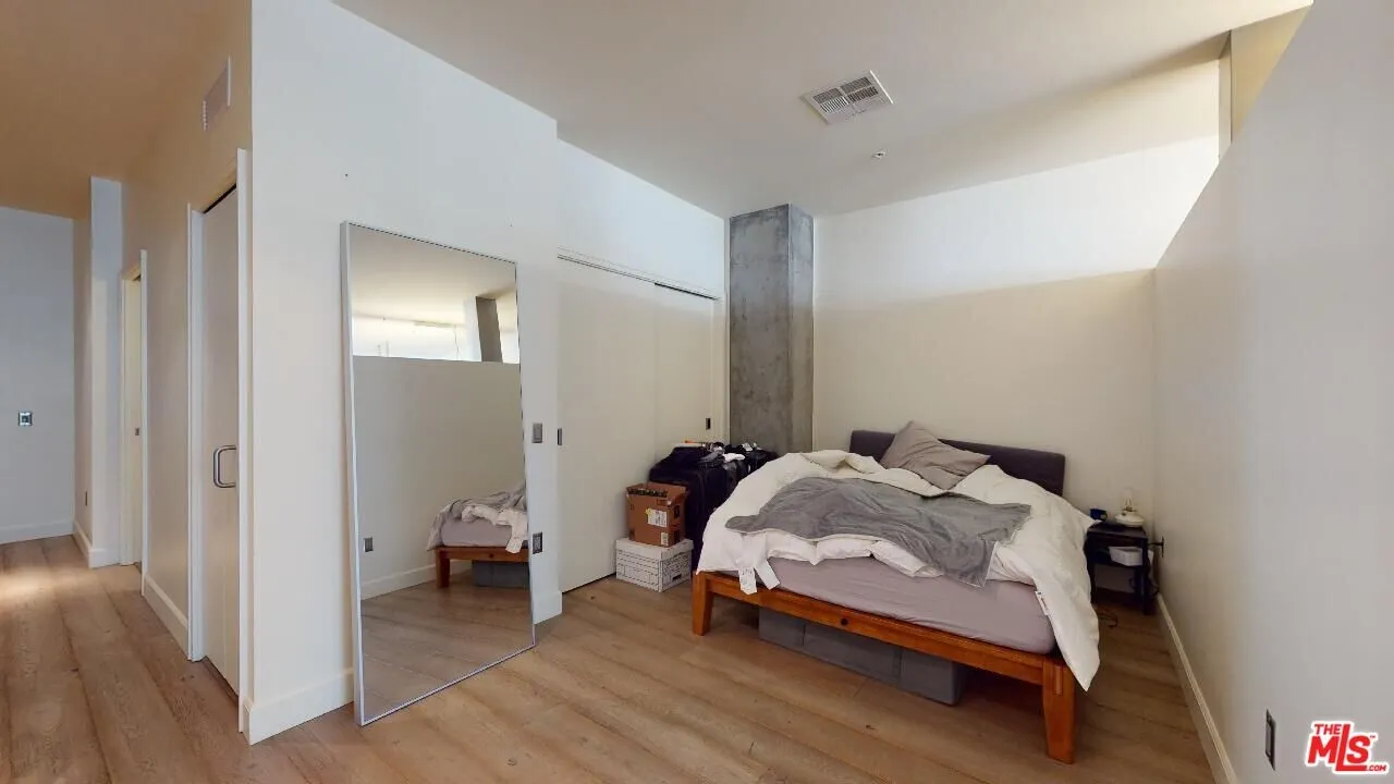 다운타운 사우스파크 Evo 1bed 1bath
					1 Bed
					Los Angeles's preview 2