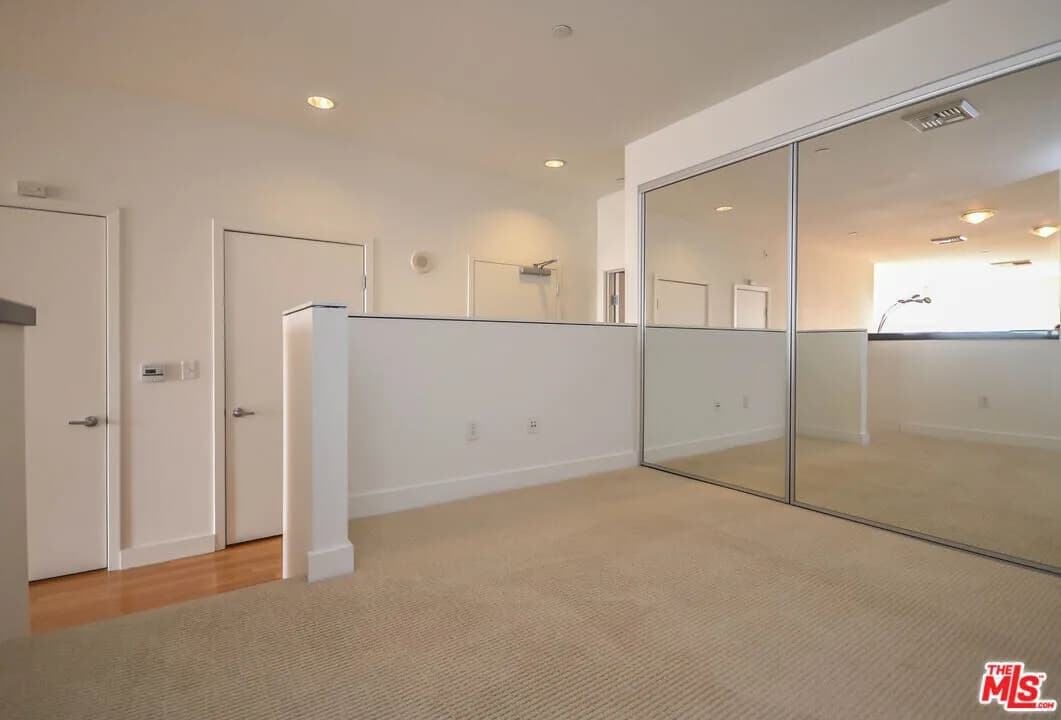 3810 Wilshire Blvd 콘도 1 베드 $2350
					콘도
					Los Angeles's preview 3