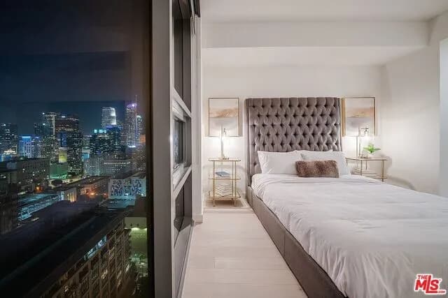 신축Hi-Rise OPUS 1br+덴+1050sf+4주+$1000NO소셜유학생OK
					1 Bed
					Los Angeles's preview 3