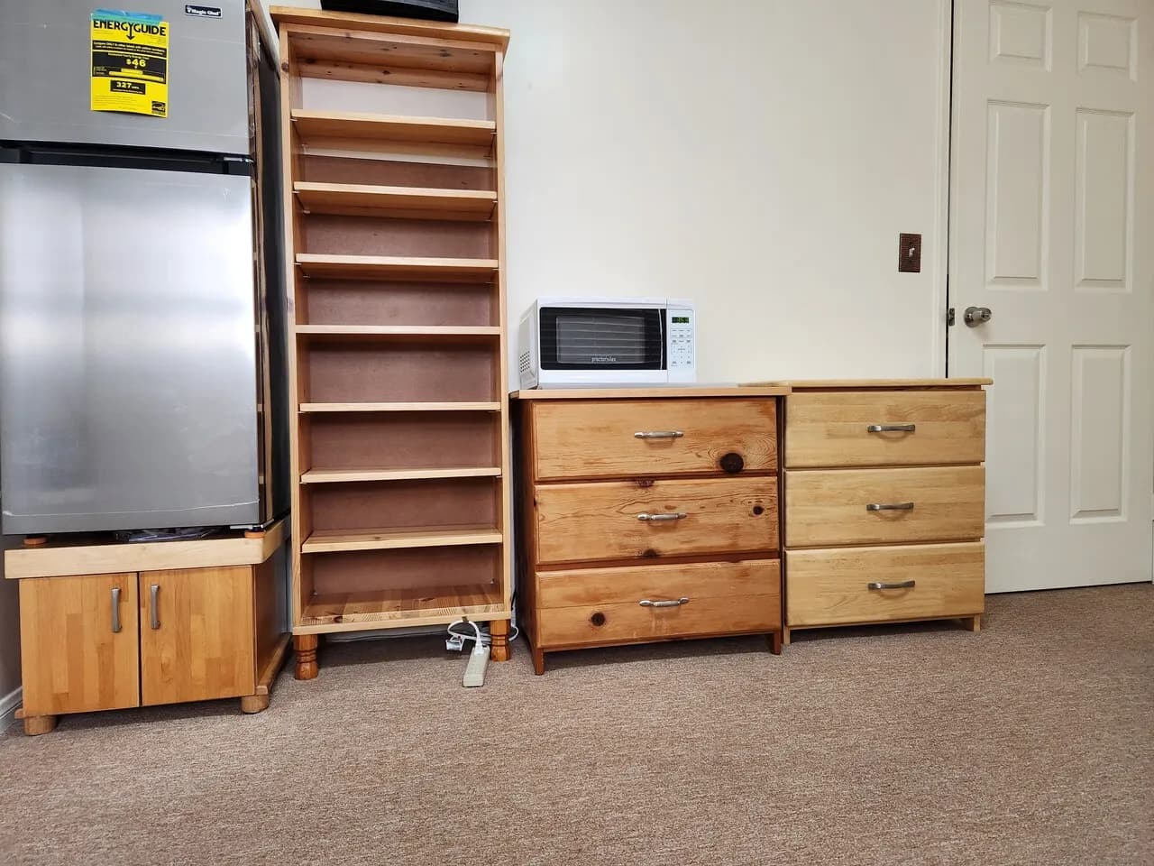 조용하고깨끗한 크리스탈하우스에,화장실,샤워딸린방,게이트안주차장(차없음1000불)
					1 Bed
					Los Angeles(한인타운)'s preview 2