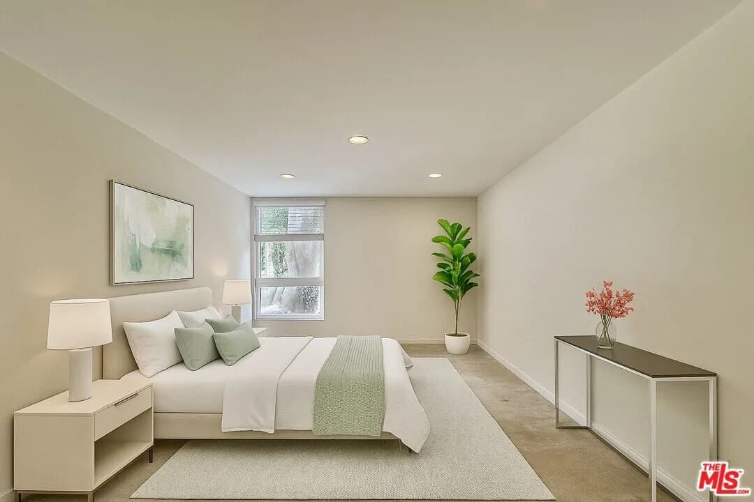 [행콕팤] 공원 전망 방2+화2 1,200sf 남향 콘도
					콘도
					Los Angeles's preview 2