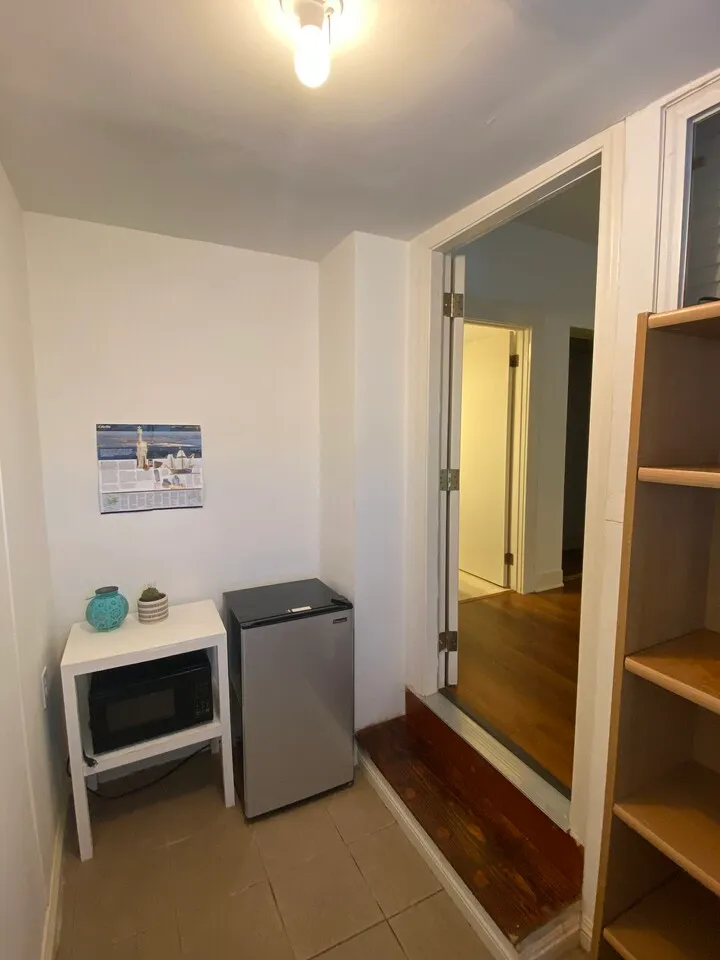 한타 1bed 1bath $750
					1 Bed
					한타's preview 1