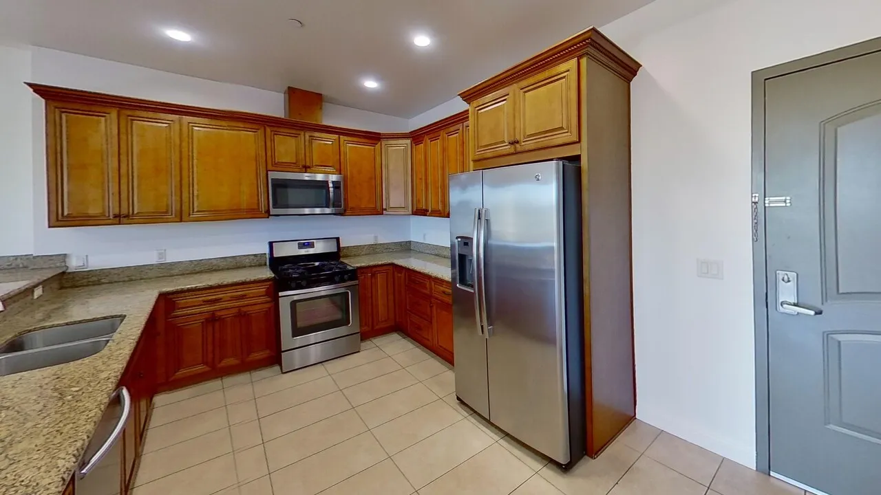 행콕팍 근처의 3가 학군의 아파트- 3BED
					아파트
					Los Angeles's preview 1