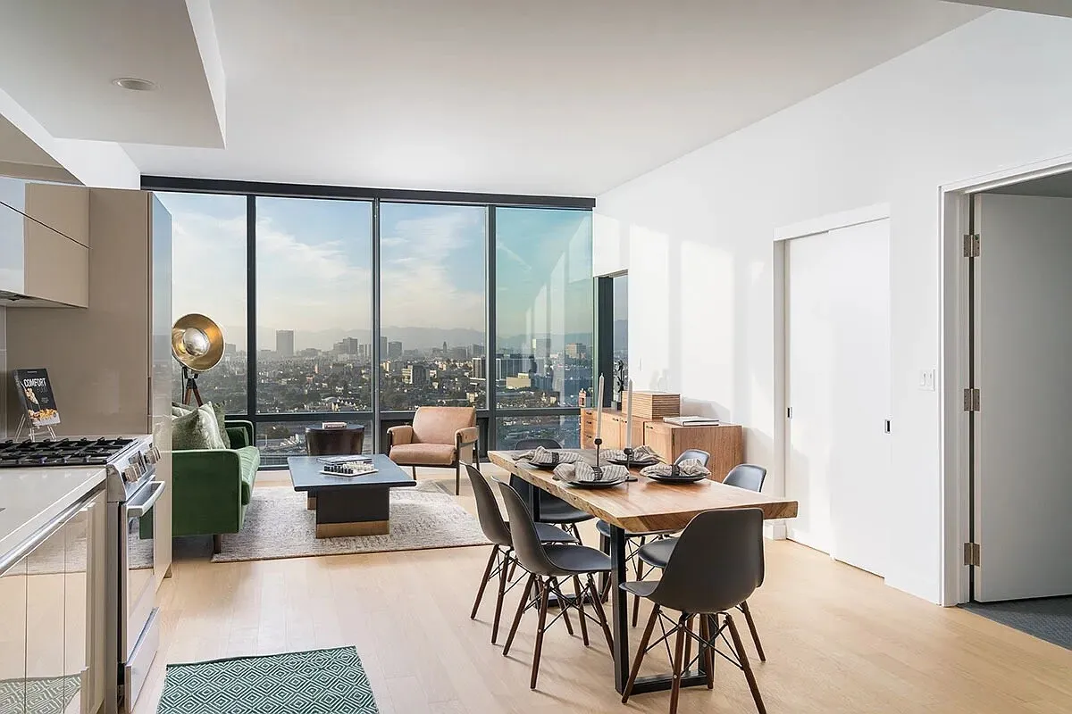 한타윌셔Hi-rise1br1ba15층뷰+800sf+4주Free NO소셜유학생OK
					1 Bed
					Los Angeles's preview 2