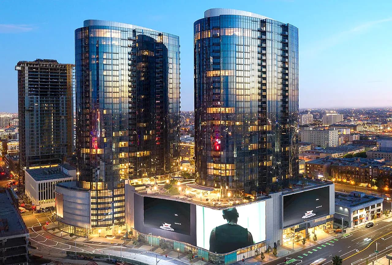 한타윌셔Hi-rise1br1ba15층뷰+800sf+4주Free NO소셜유학생OK
					1 Bed
					Los Angeles's preview 0