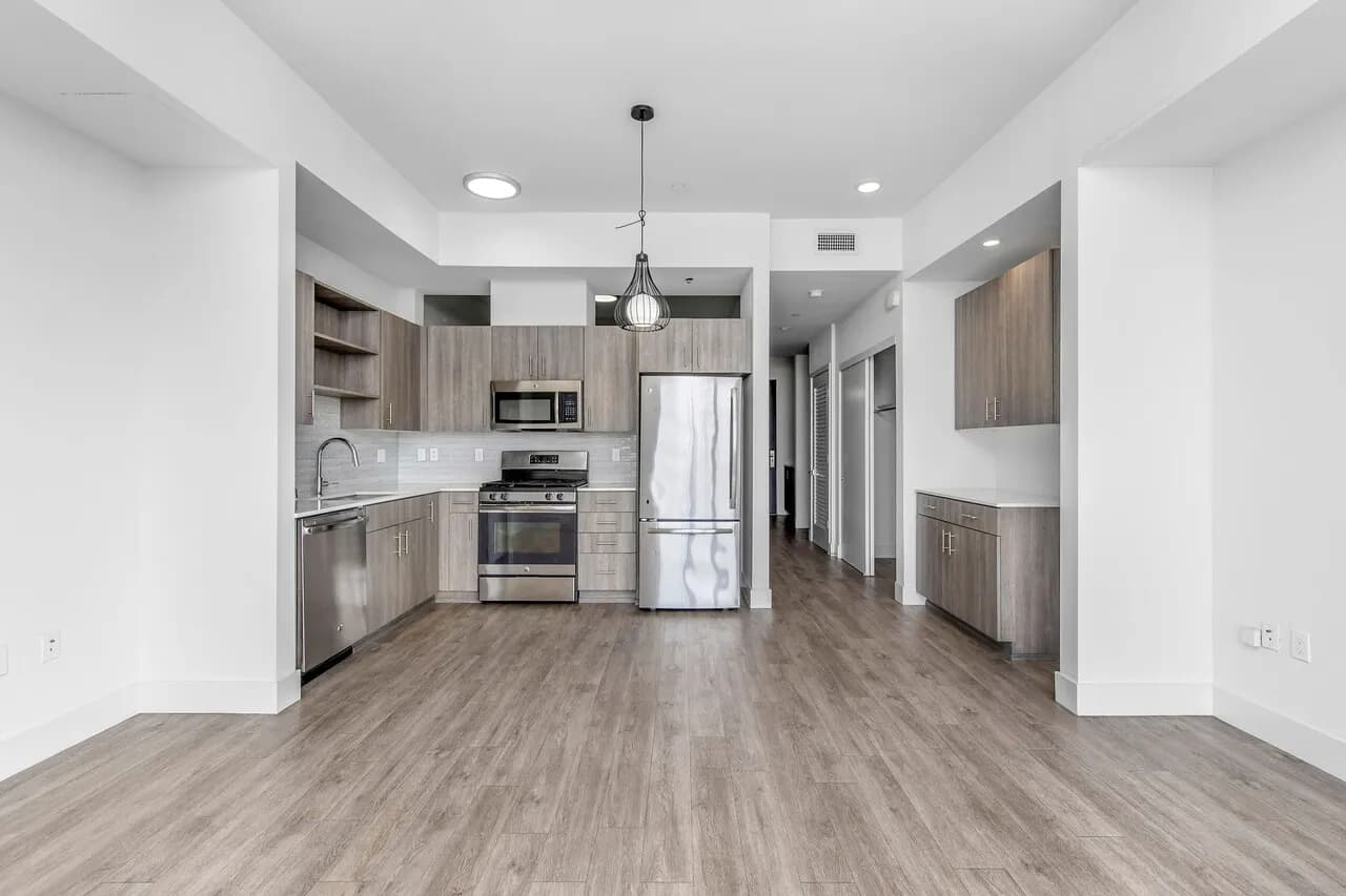 한타윌셔Hi-rise1br1ba15층뷰+800sf+4주Free NO소셜유학생OK
					1 Bed
					Los Angeles's preview 2
