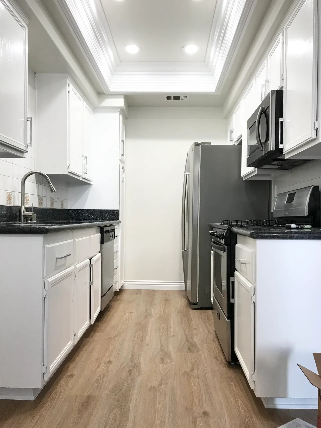 토렌스 콘도 3bed2bath 렌트
					3 Bed
					토렌스's preview 1