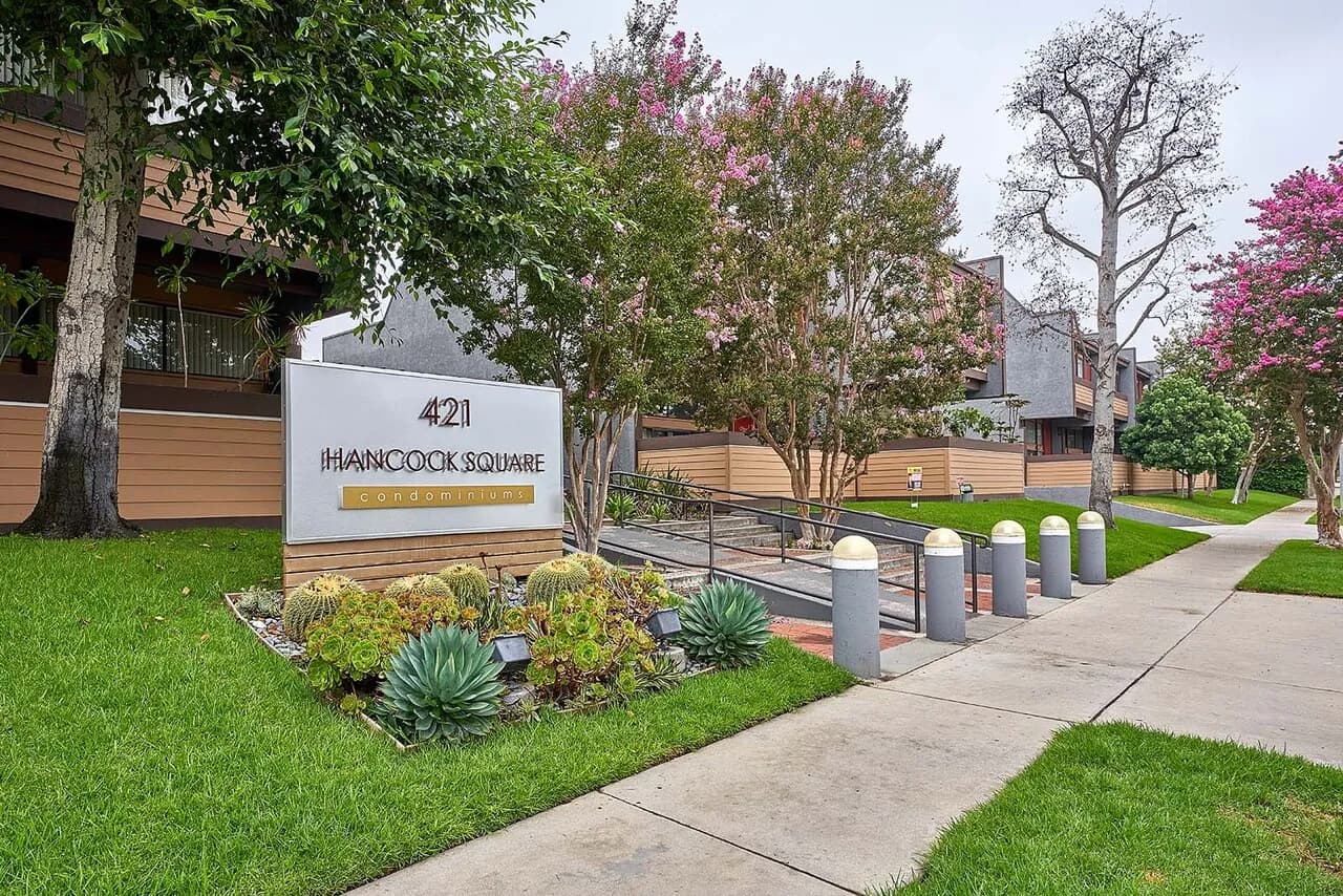 행콕팍 3가학군 타운하우스, 방2,화3 $3500,
					2 Bed
					Los Angeles's preview 0