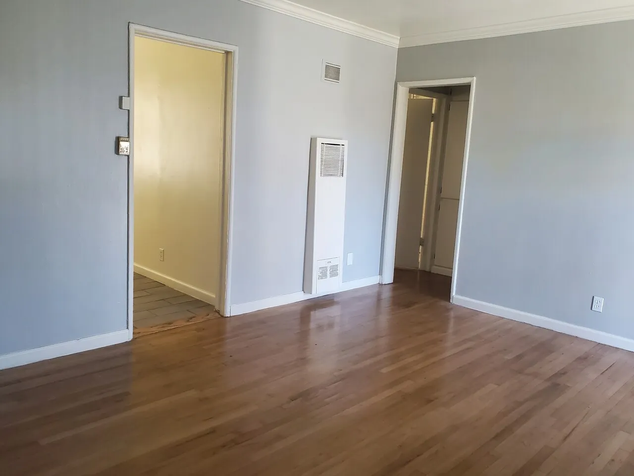 행콕팍 1bd + 1ba + 1-2 parking
					아파트
					Los Angeles's preview 0